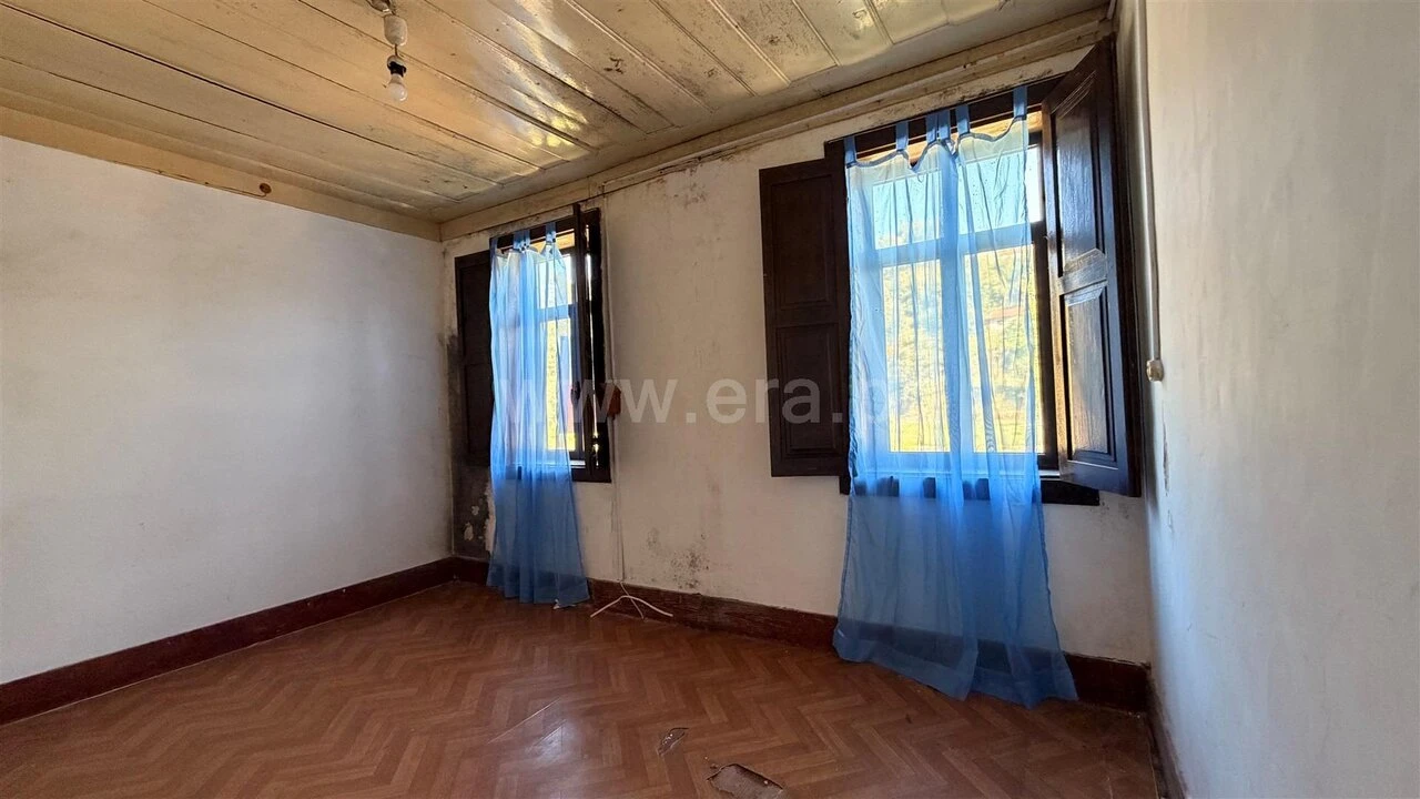 Moradia T0 para Venda em Paredes de Viadores e Manhuncelos Foto 15