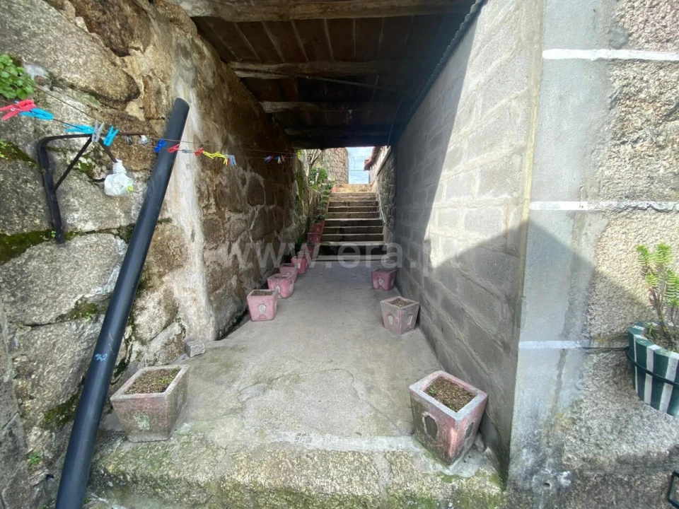 Moradia T0 para Venda em Paredes de Viadores e Manhuncelos Foto 7