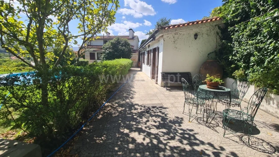 Moradia T4 para Venda em São Cristovão de Nogueira Foto 6