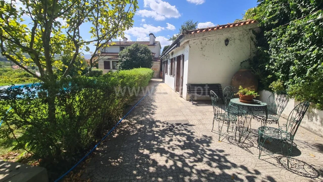 Moradia T4 para Venda em São Cristovão de Nogueira Foto 6