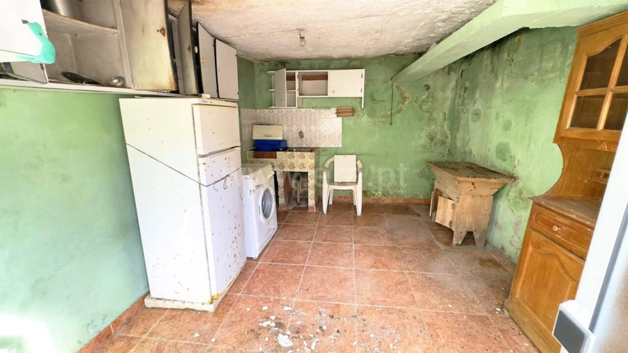 Moradia T0 para Venda em Alpendorada, Várzea e Torrão Foto 13