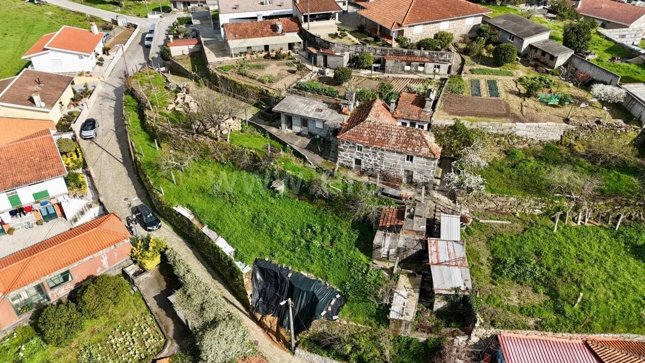 Moradia T0 para Venda em Alpendorada, Várzea e Torrão Foto 19