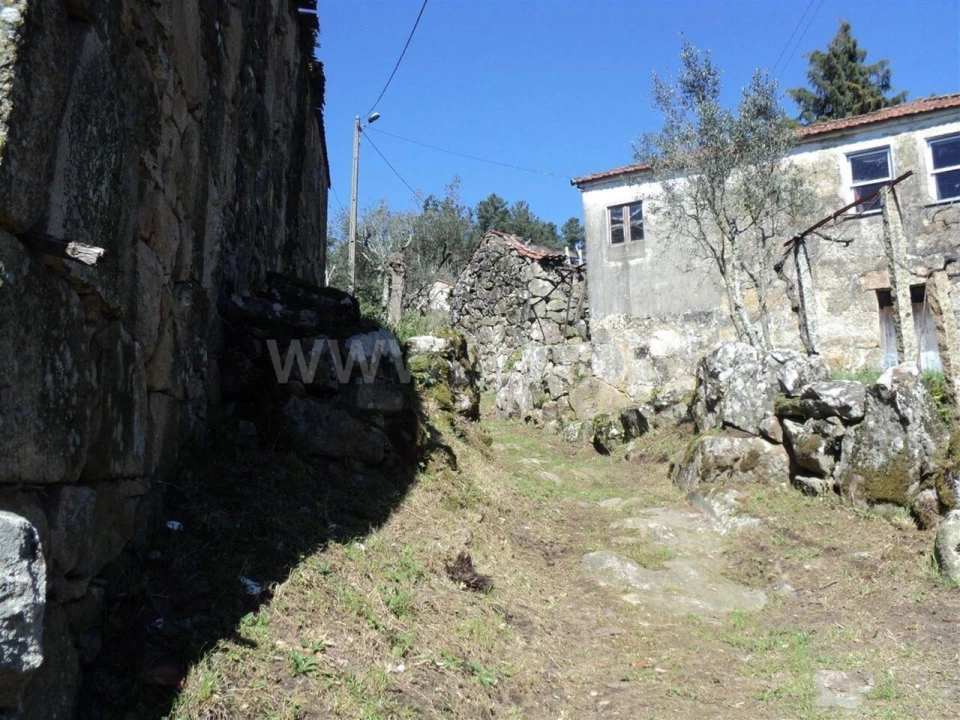 Moradia T0 para Venda em Sande e São Lourenço Foto 5