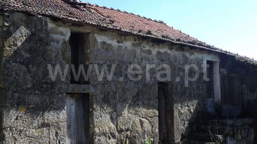 Moradia T0 para Venda em Sande e São Lourenço