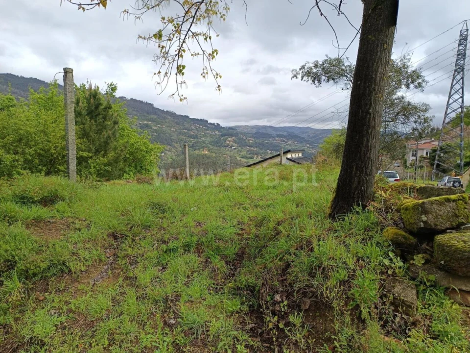 Moradia T0 para Venda em São Cristovão de Nogueira Foto 4