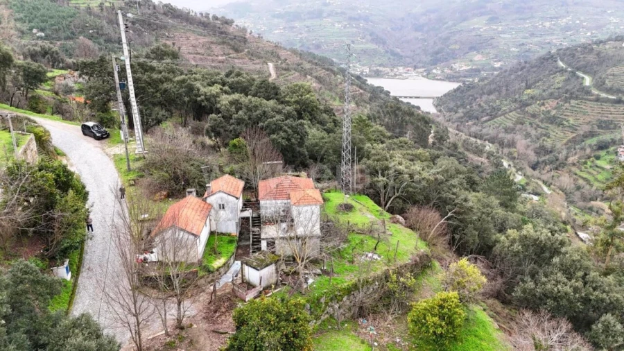 Moradia T4 para Venda em Gove Foto 2