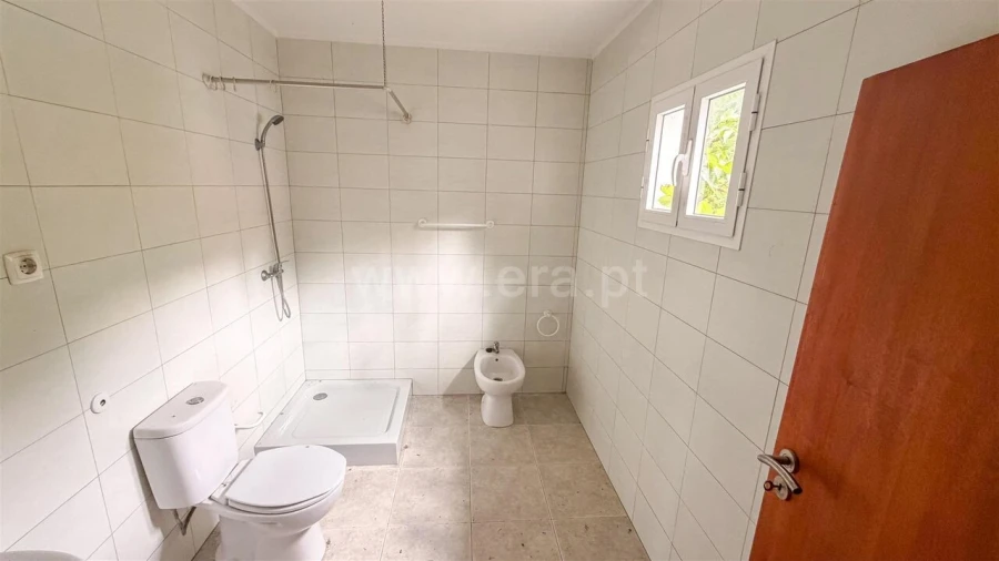 Moradia T4 para Venda em Gove Foto 16