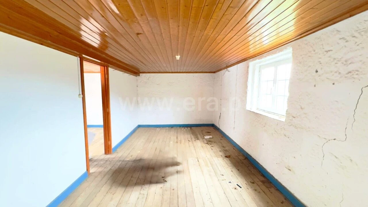 Moradia T4 para Venda em Gove Foto 11