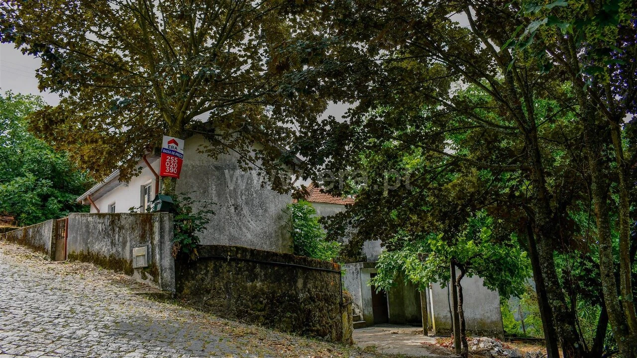 Moradia T4 para Venda em Gove Foto 3