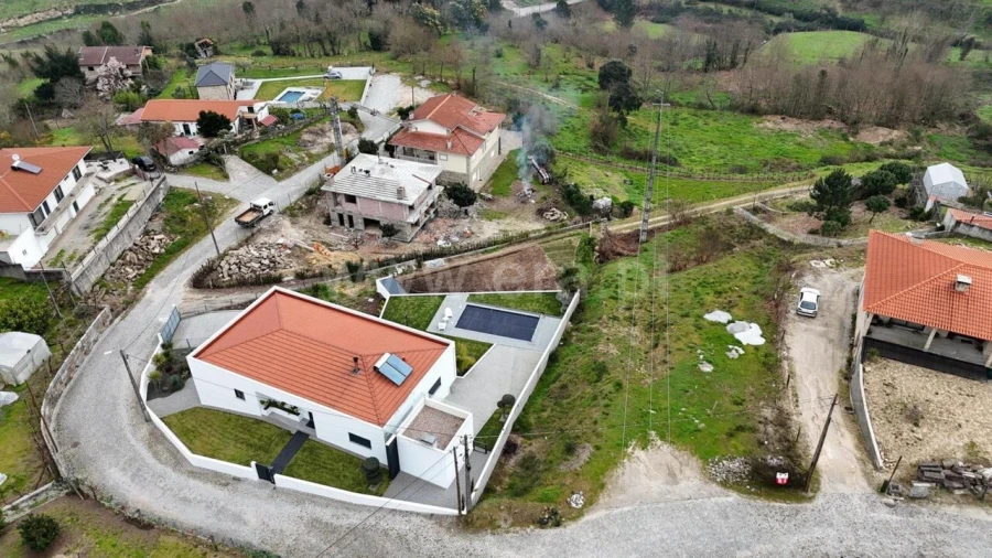 Terreno para Venda em Avessadas e Rosém Foto 4