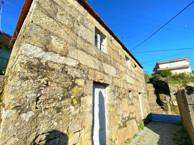Moradia T0 para Venda em Penhalonga e Paços de Gaiolo Foto 1