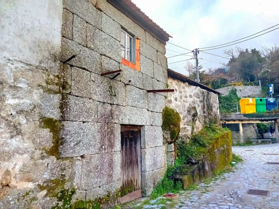 Moradia T1 para Venda em Loivos do Monte Foto 7