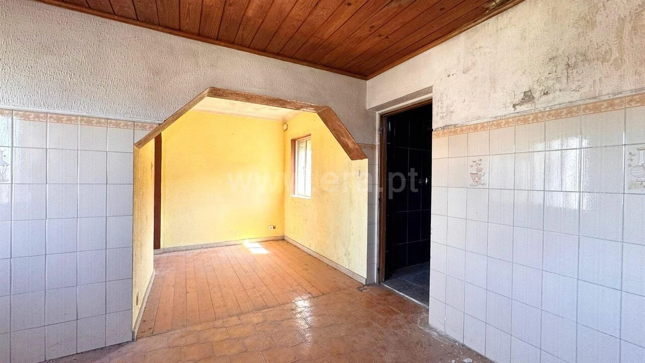 Moradia T2 para Venda em Alpendorada, Várzea e Torrão Foto 11