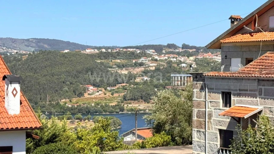 Moradia T2 para Venda em Alpendorada, Várzea e Torrão Foto 5