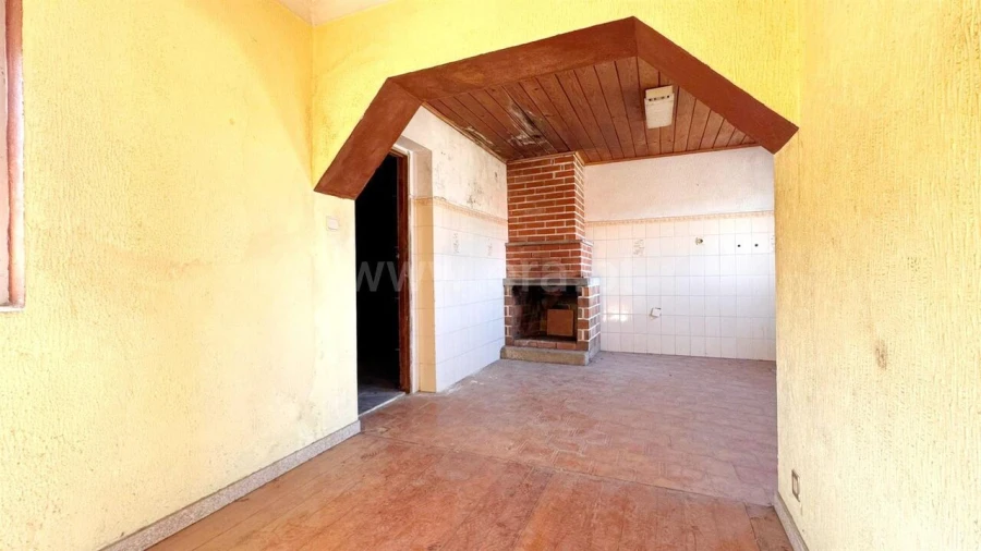 Moradia T2 para Venda em Alpendorada, Várzea e Torrão Foto 12