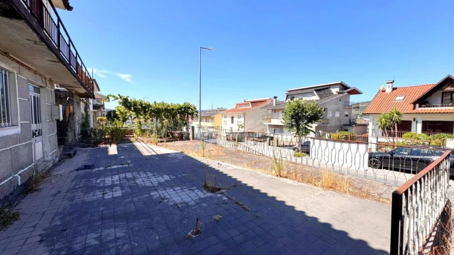 Moradia T2 para Venda em Alpendorada, Várzea e Torrão Foto 4