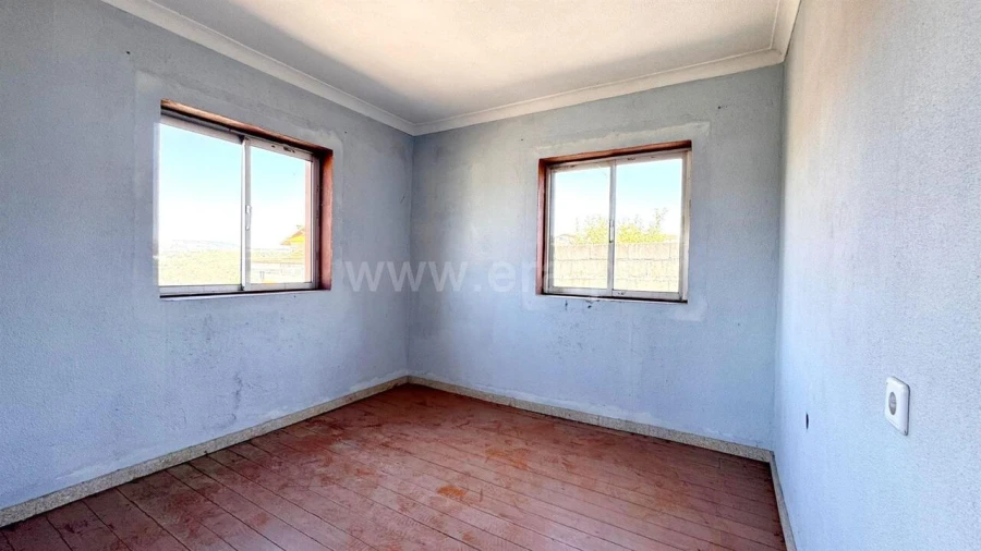 Moradia T2 para Venda em Alpendorada, Várzea e Torrão Foto 13