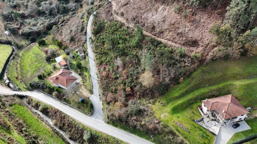 Terreno para Venda em Penhalonga e Paços de Gaiolo
