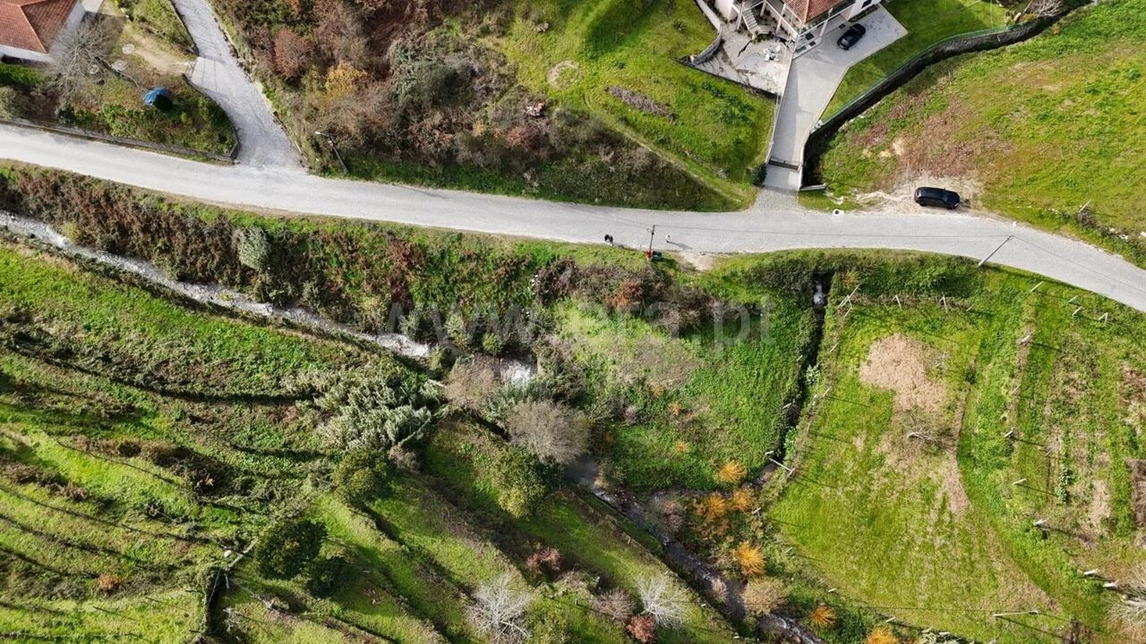 Terreno para Venda em Penhalonga e Paços de Gaiolo Foto 4