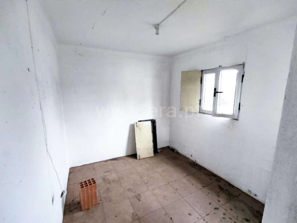 Moradia T2 para Venda em Livração Foto 9