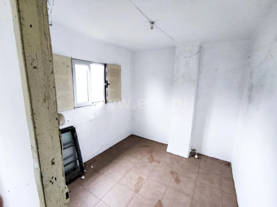 Moradia T2 para Venda em Livração Foto 8