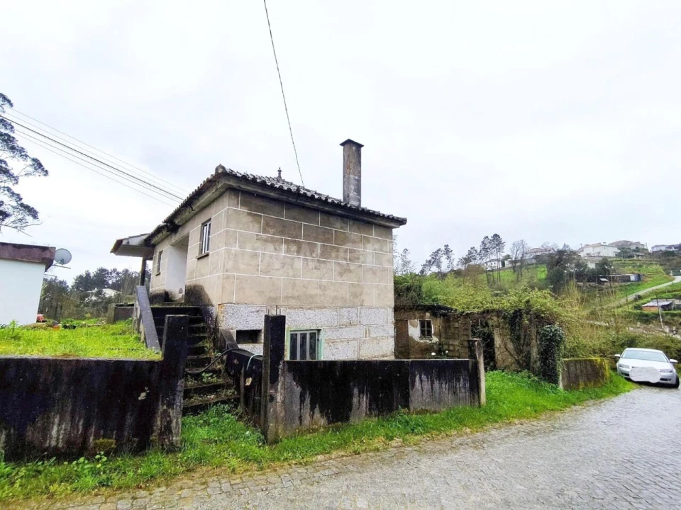 Moradia T2 para Venda em Livração Foto 1