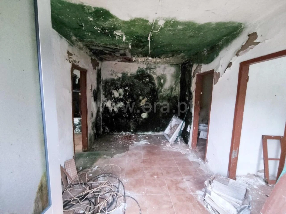 Moradia T2 para Venda em Livração Foto 5