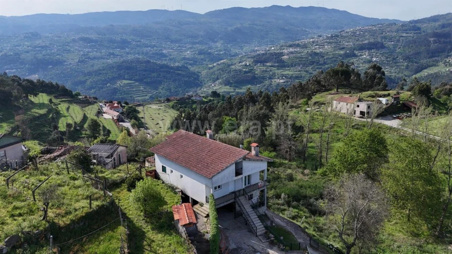 Quinta T3 para Venda em Penhalonga e Paços de Gaiolo Foto 17