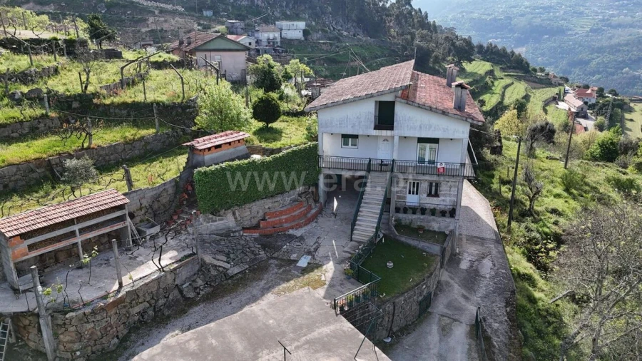 Quinta T3 para Venda em Penhalonga e Paços de Gaiolo Foto 20