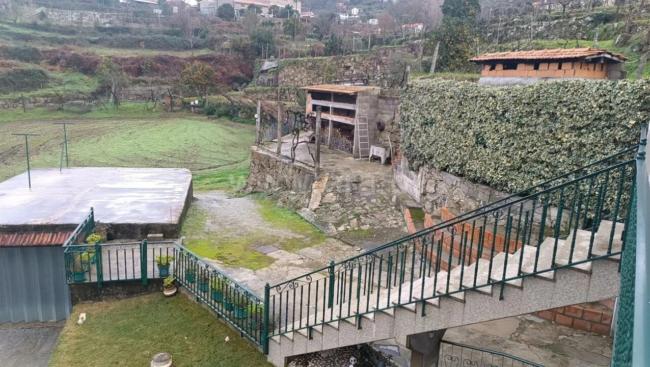 Quinta T3 para Venda em Penhalonga e Paços de Gaiolo Foto 11