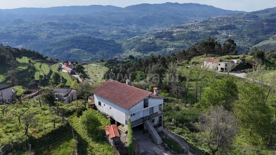 Quinta T3 para Venda em Penhalonga e Paços de Gaiolo