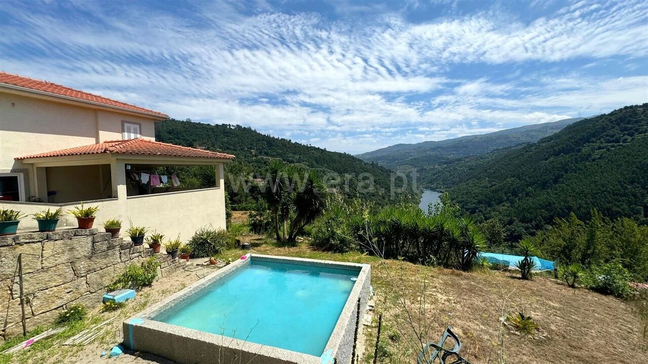 Moradia T3 para Venda em Penhalonga e Paços de Gaiolo Foto 2