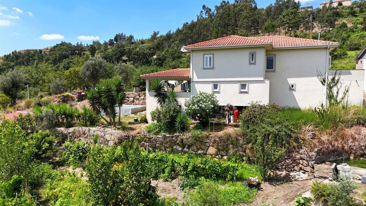 Moradia T3 para Venda em Penhalonga e Paços de Gaiolo Foto 5