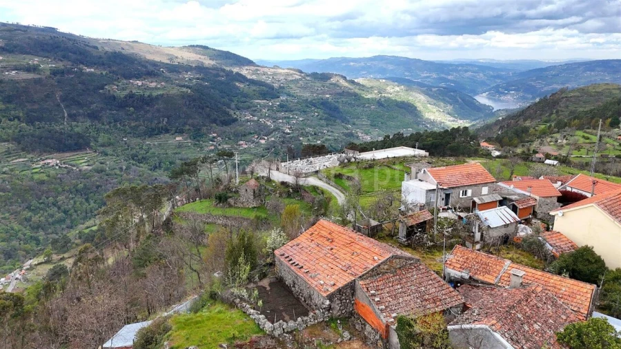 Moradia T0 para Venda em Ferreiros de Tendais Foto 16