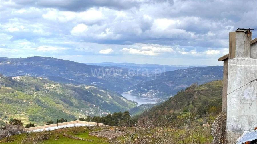 Moradia T0 para Venda em Ferreiros de Tendais Foto 4