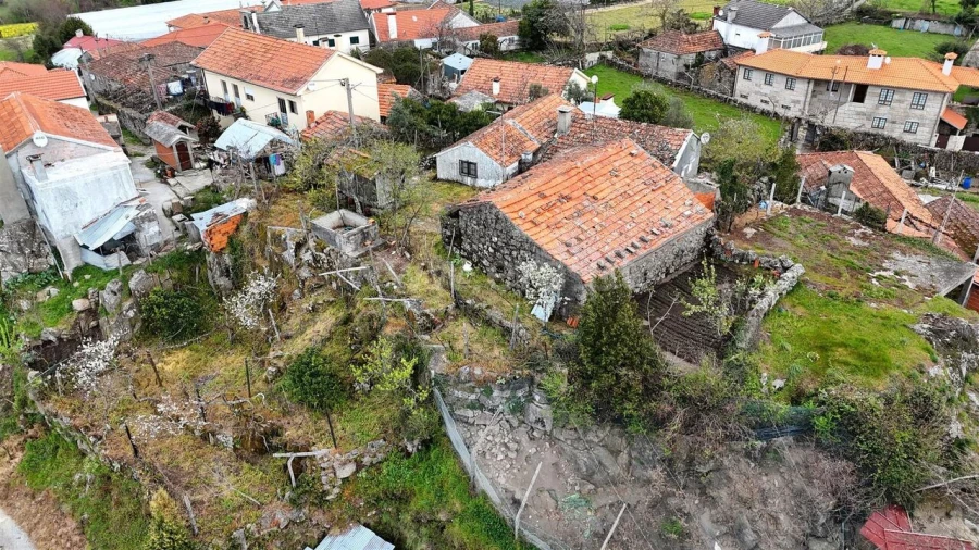 Moradia T0 para Venda em Ferreiros de Tendais Foto 11