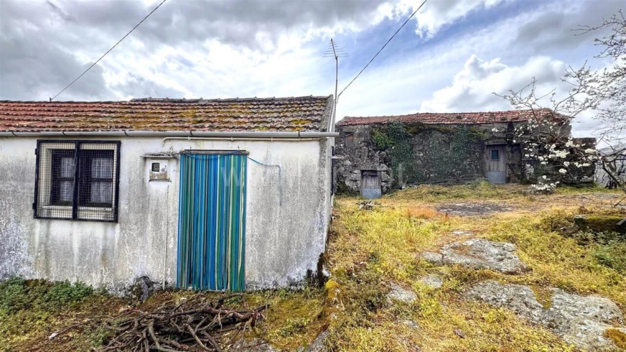 Moradia T0 para Venda em Ferreiros de Tendais Foto 5