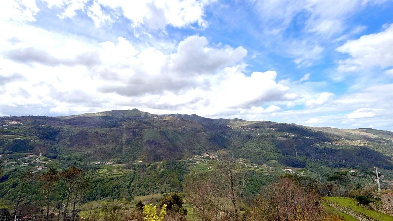 Moradia T0 para Venda em Ferreiros de Tendais Foto 9