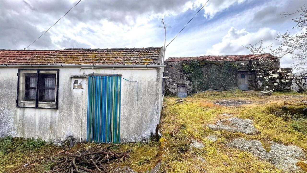 Moradia T0 para Venda em Ferreiros de Tendais Foto 5