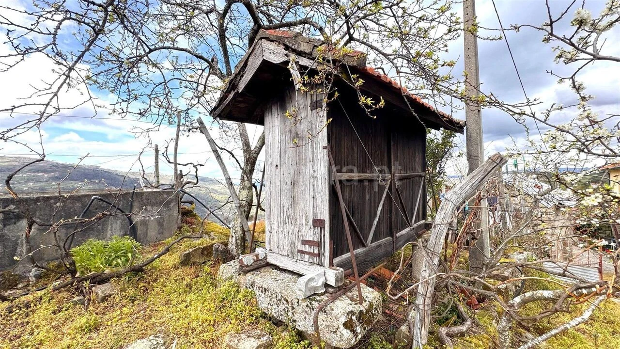 Moradia T0 para Venda em Ferreiros de Tendais Foto 8