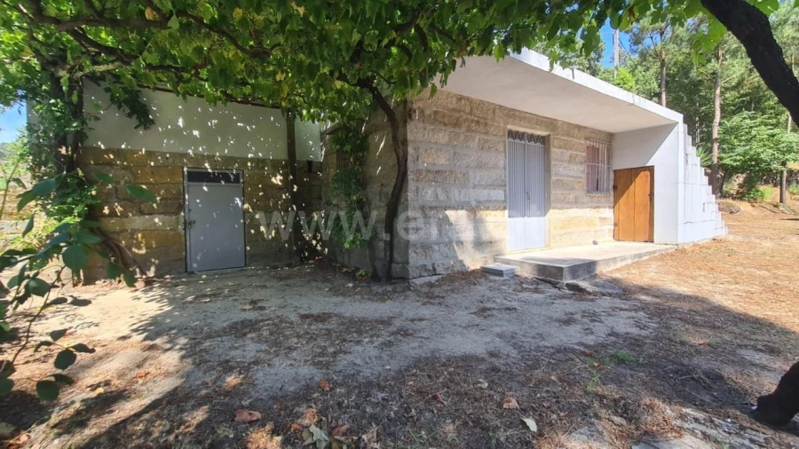 Terreno para Venda em Sande e São Lourenço Foto 10