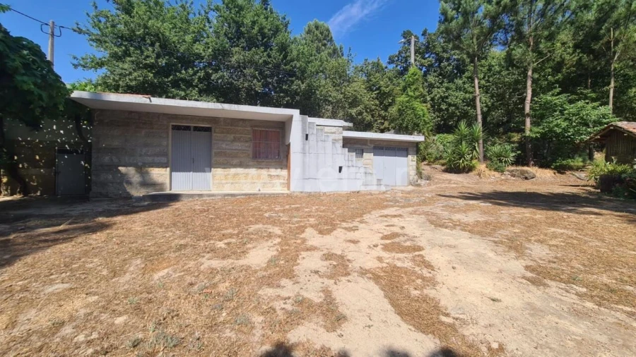 Terreno para Venda em Sande e São Lourenço Foto 12