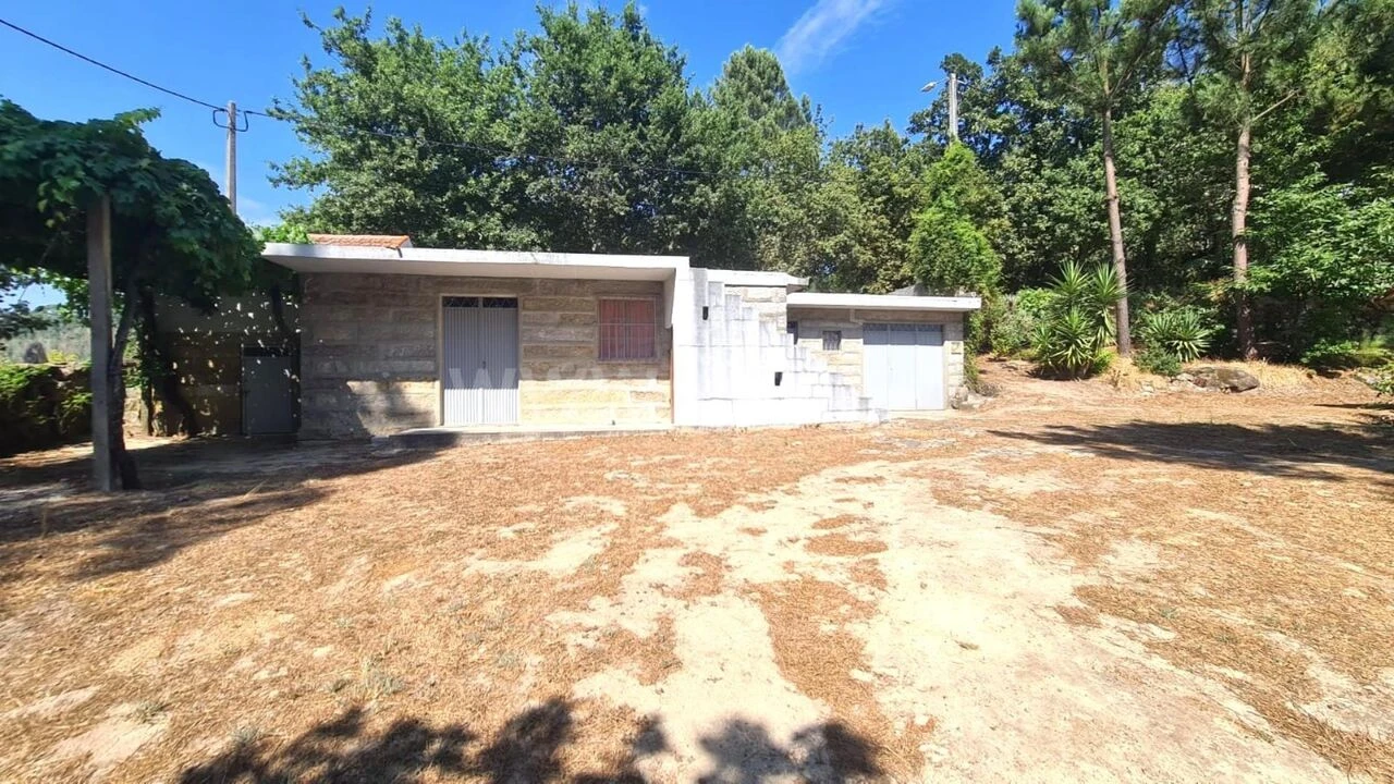 Terreno para Venda em Sande e São Lourenço Foto 11