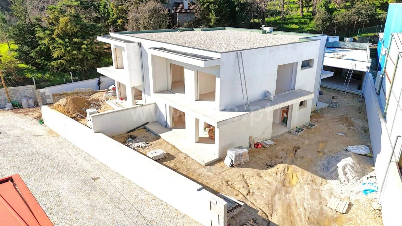 Moradia T3 para Venda em Sobretamega Foto 14