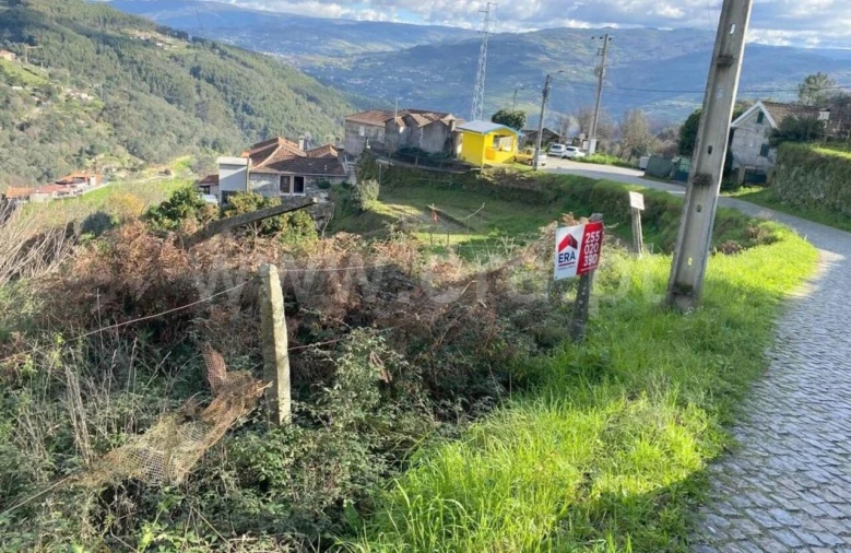Terreno para Venda em Gove Foto 3