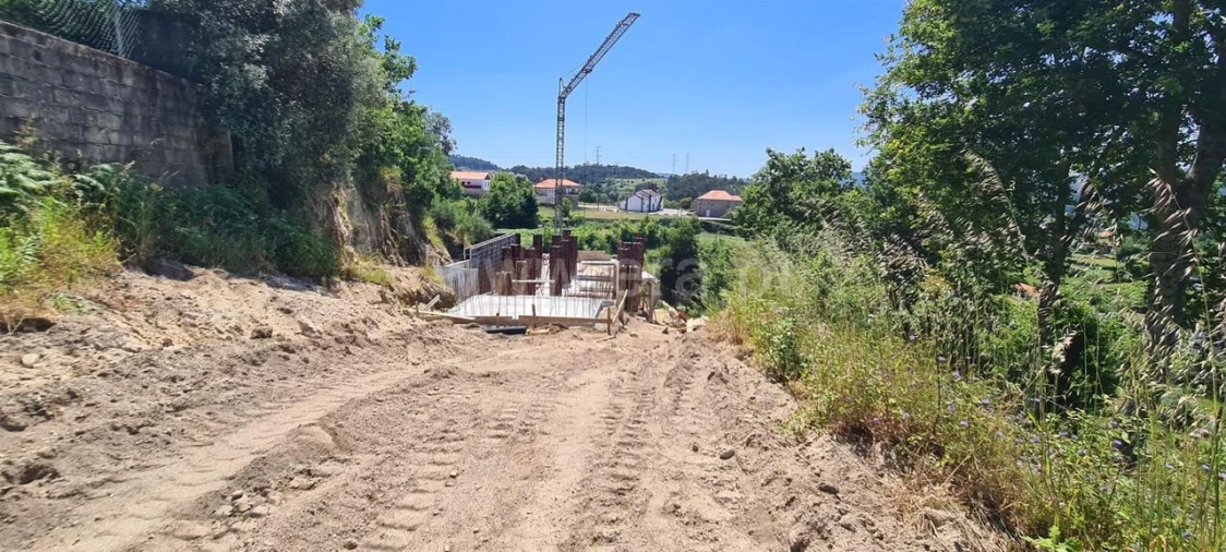 Moradia T4 para Venda em Avessadas e Rosém Foto 12