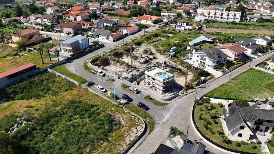 Moradia T3 para Venda em Castelões Foto 17