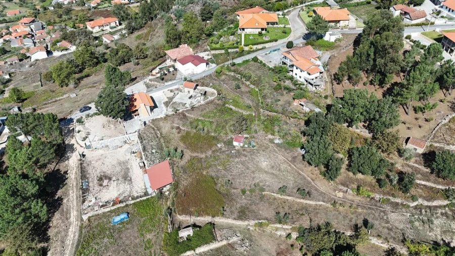 Terreno para Venda em Penhalonga e Paços de Gaiolo