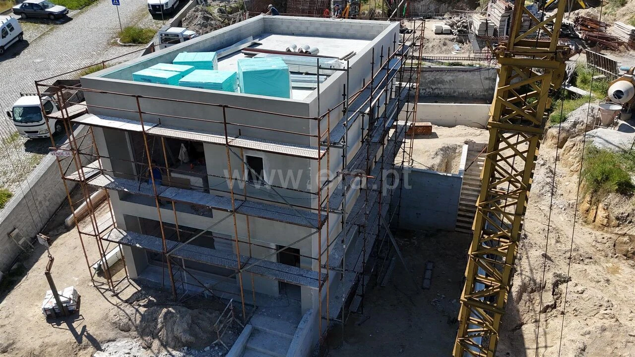 Moradia T3 para Venda em Castelões Foto 15