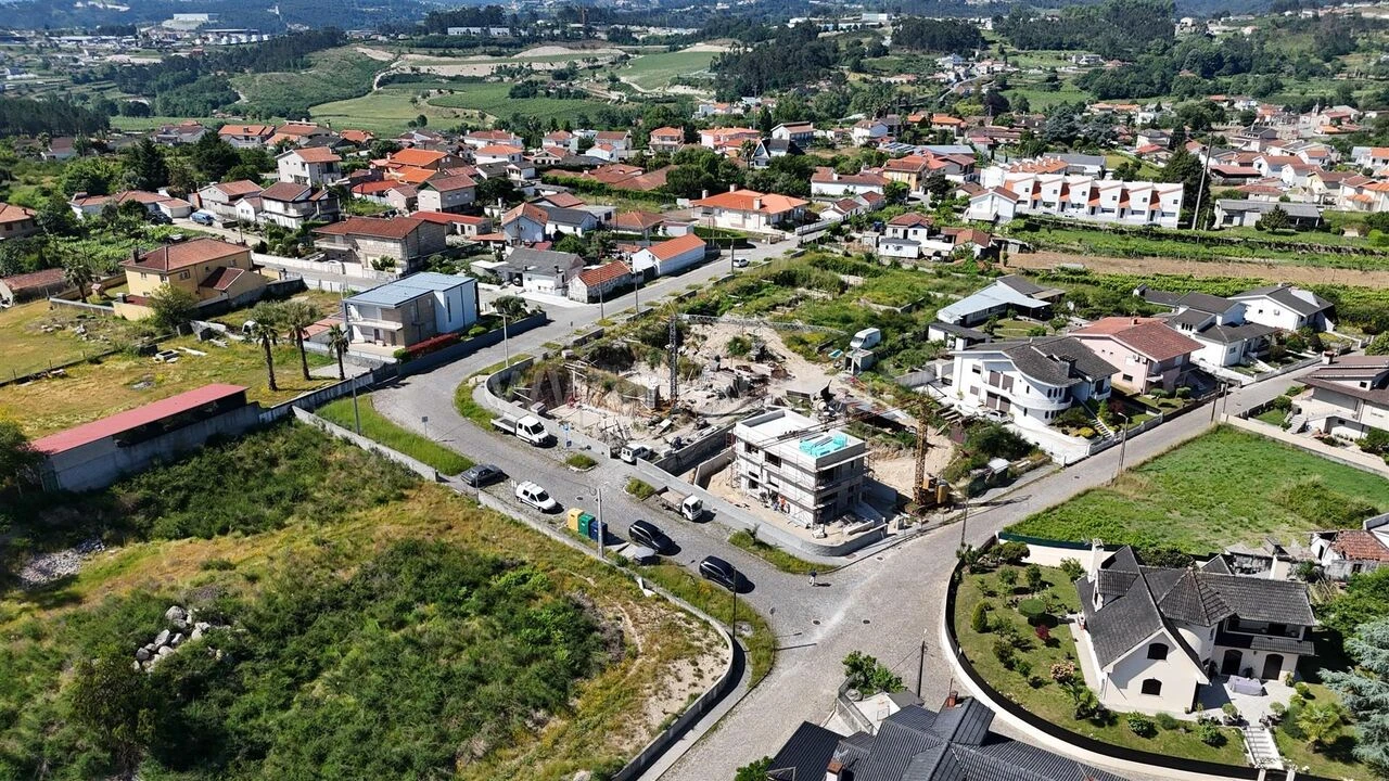 Moradia T3 para Venda em Castelões Foto 17